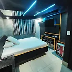 Top Motel